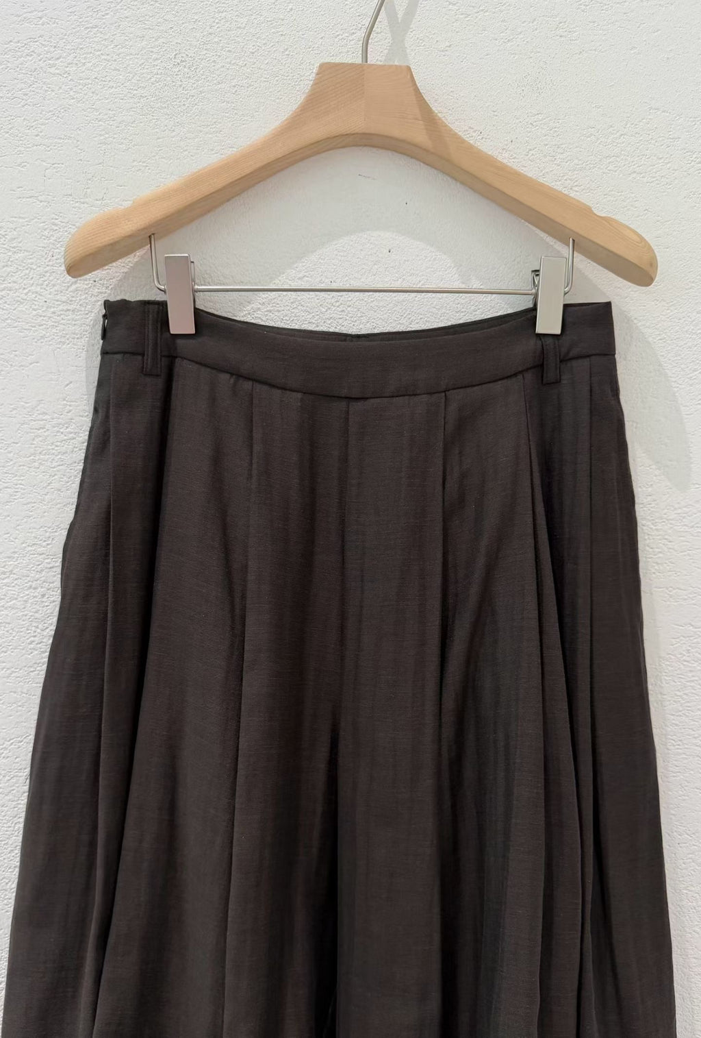 Pleated Airy Culottes