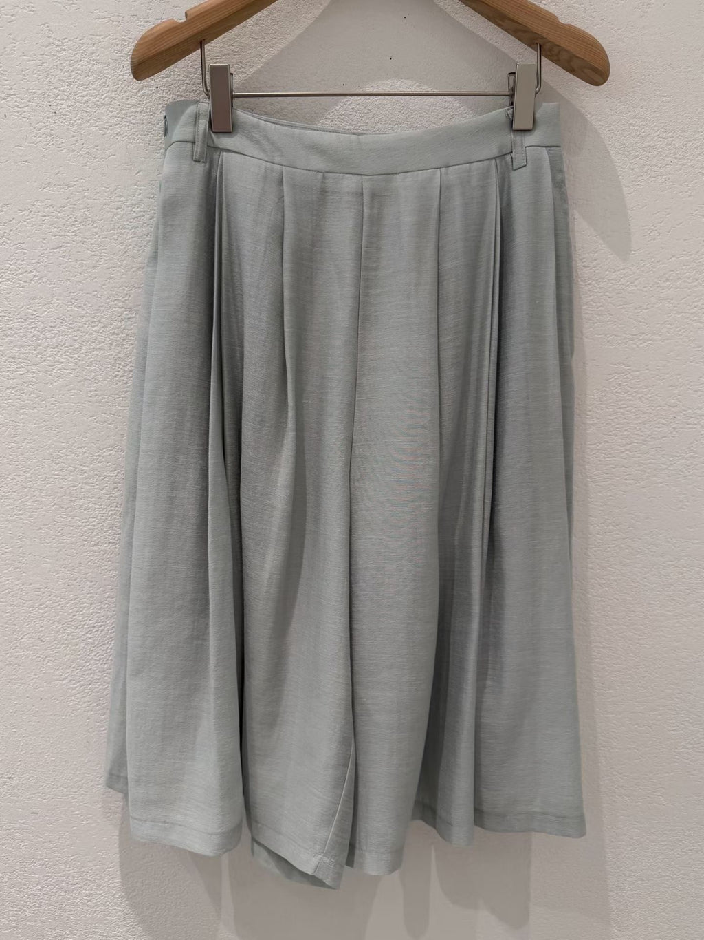 Pleated Airy Culottes